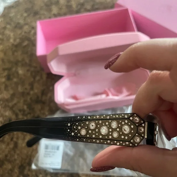 NWT Swarovski Cat-eye shape sunglasses, SK0380 01A, Black - Picture 11 of 12